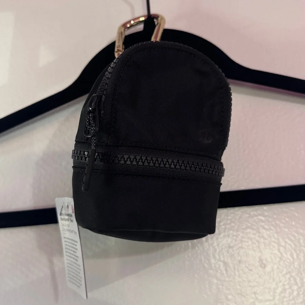 MINI Backpack Clip - Picture 6 of 10